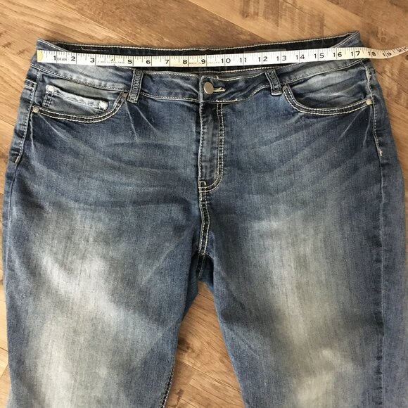 DH3 Mia Light Blue Denim Mid Rise Jeans For Women 16 - Picture 6 of 10